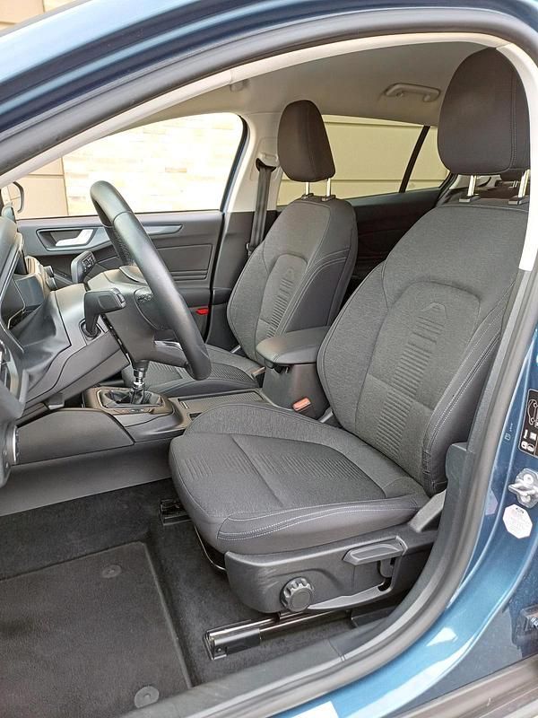 Gebraucht Ford Focus Active 155 PS (114 kW) 2020 Blau Kombi