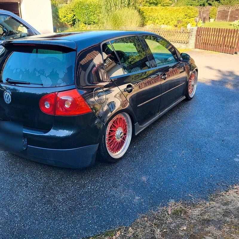 Schwarz Gebraucht 2005 VW Golf IV GTI Kleinwagen | 6.000 € (Teuer) - Bild 1/4