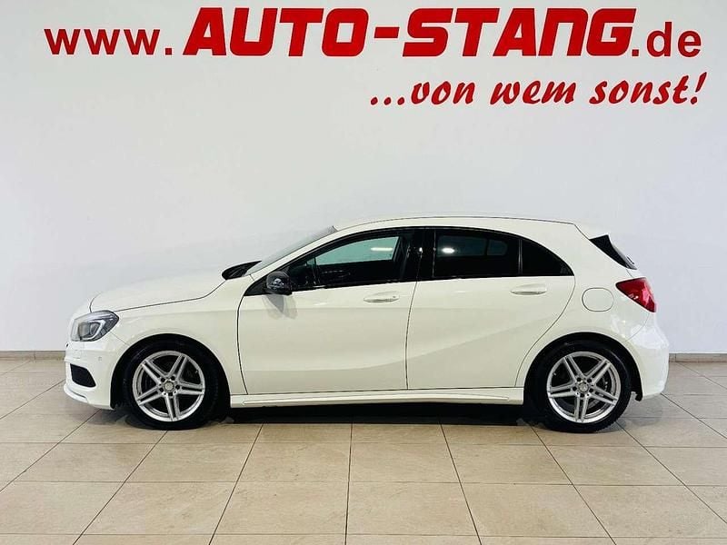 Gebraucht Mercedes A200 156 PS (114 kW) 2014 Calcitweiss/zirrusweiss Limousine