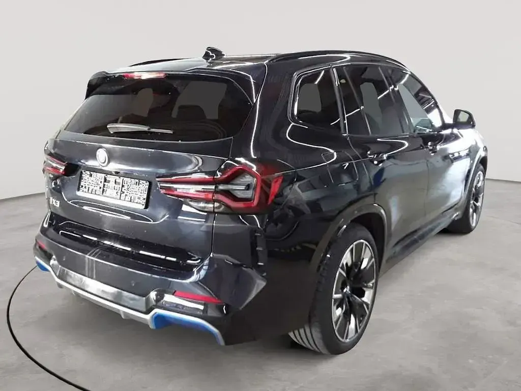 Gebraucht BMW iX3 Impressive 210 kW (286 PS) 2023 Schwarz SUV