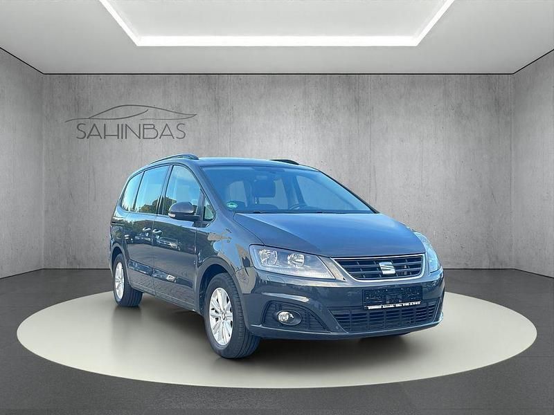 Grau Gebraucht 2017 Seat Alhambra Style Van / Kleinbus | 17.990 € (Superpreis) - Bild 1/4