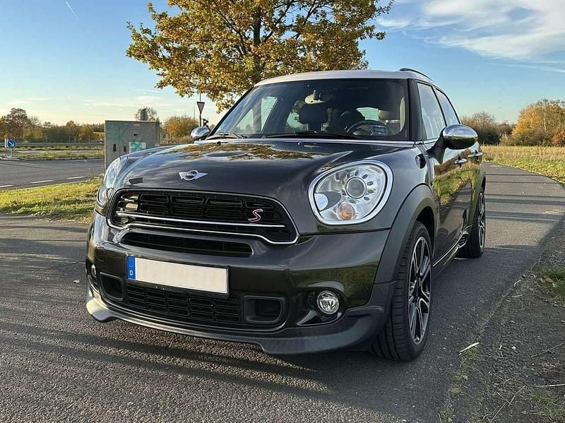 Grau Gebraucht 2016 Mini John Cooper Works Countryman Chili SUV | 15.000 € (Fairer Preis) - Bild 1/4