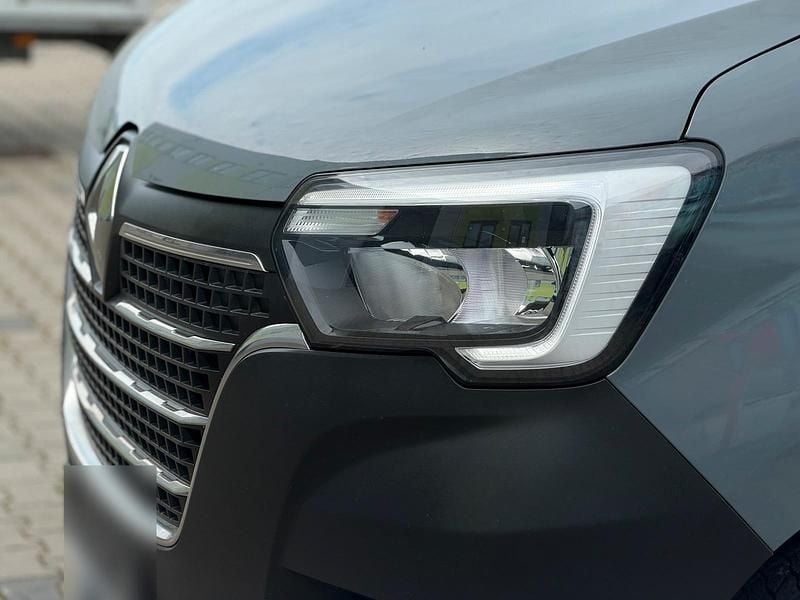 Gebraucht Renault Master 150 PS (110 kW) 2022 Grau Van / Kleinbus