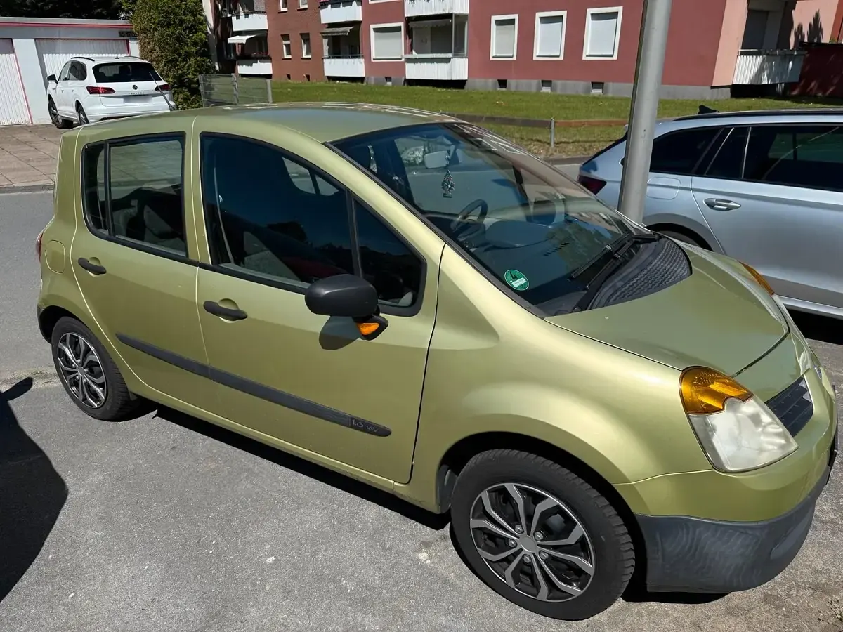 Gebraucht Renault Modus 88 PS (64 kW) 2004 Grün Van / Kleinbus