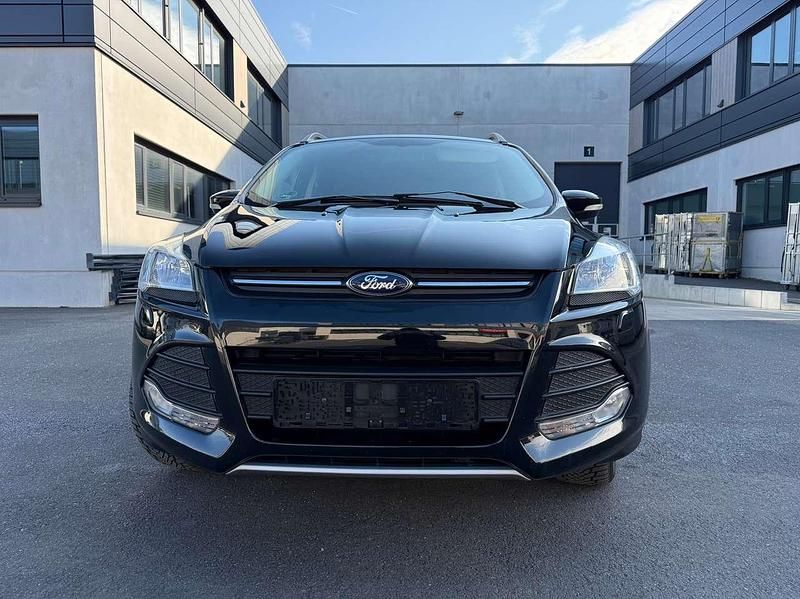 Gebraucht Ford Kuga 150 PS (110 kW) 2015 Schwarz SUV