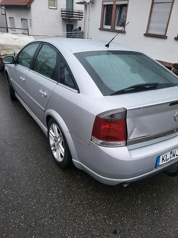 Gebraucht Opel Vectra 147 PS (108 kW) 2004 Silber Limousine
