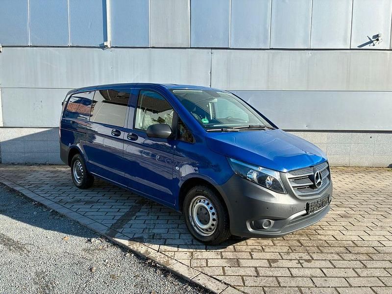 Gebraucht Mercedes Vito 136 PS (100 kW) 2018 Blau Van