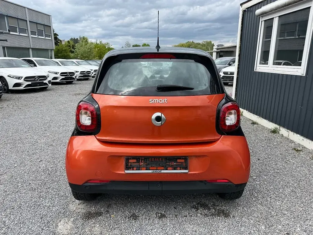 Używany Smart ForFour 71 KM (52 kW) 2017 Czarny Hatchback