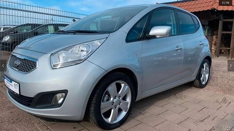 Gebraucht Kia Venga 125 PS (91 kW) 2010 Silber Kleinwagen