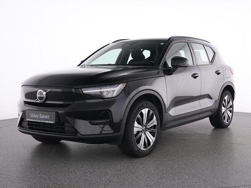 Schwarz Gebraucht 2022 Volvo XC40 Plus SUV | 31.450 € (Guter Preis) - Bild 1/4