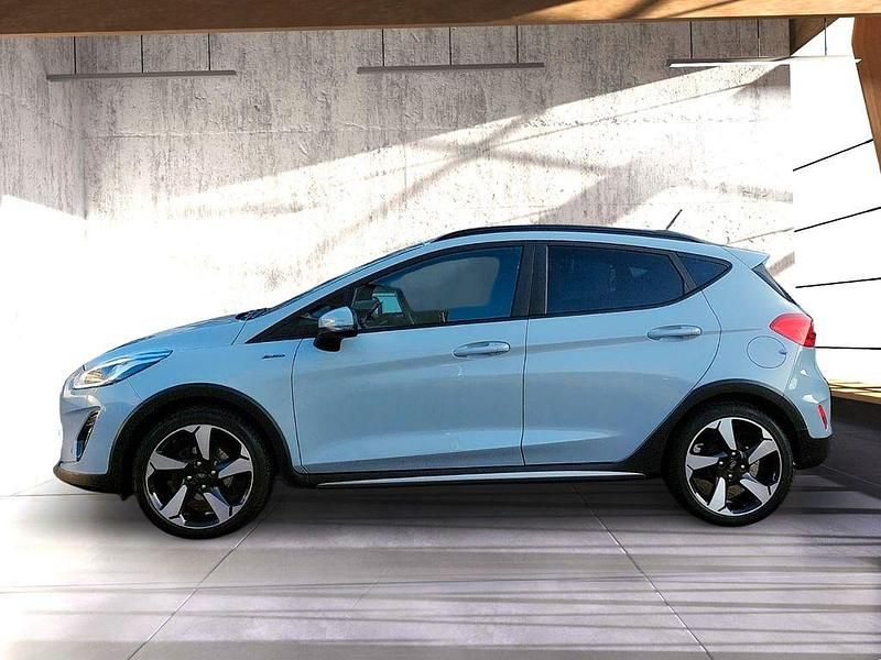Gebraucht Ford Fiesta Active 101 PS (74 kW) 2019 Silber Kleinwagen