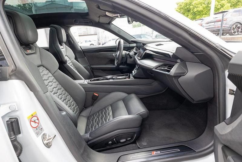 Gebraucht Audi RS e-tron GT Sport 439 kW (598 PS) 2022 Suzukagrau Limousine