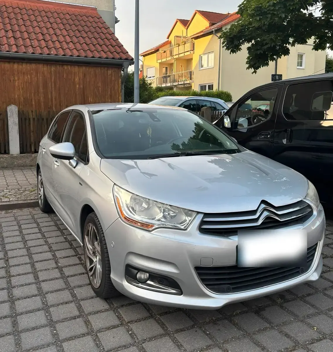 Gebraucht Citroën C4 Exclusive 120 PS (88 kW) 2012 Grau Limousine