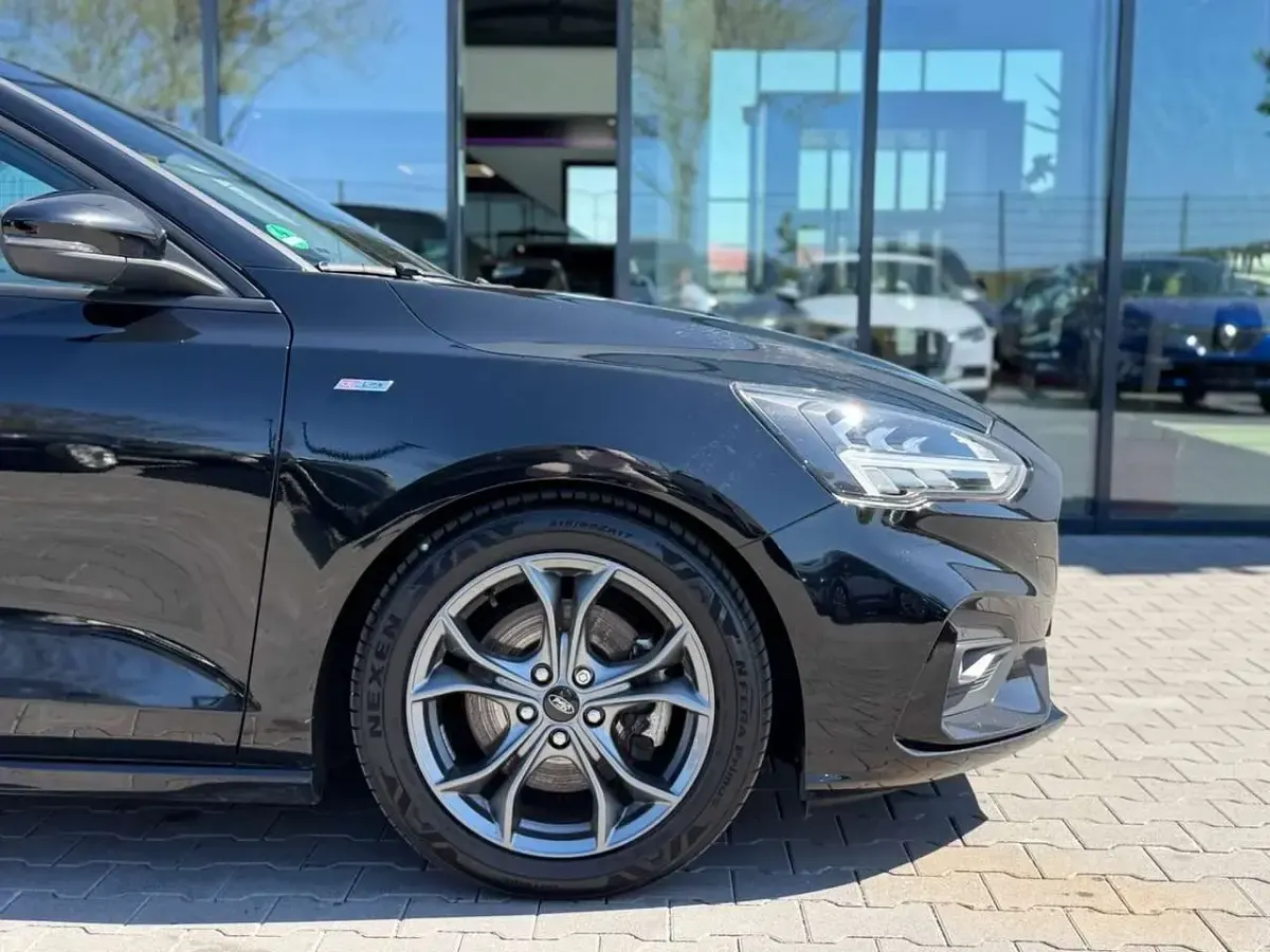 Usata Ford Focus ST-Line 150 CV (110 kW) 2018 Nero Station wagon