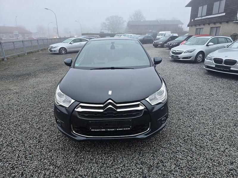 Gebraucht Citroën DS4 So Chic 120 PS (88 kW) 2014 Lackierung bourrasque/metallic Kleinwagen
