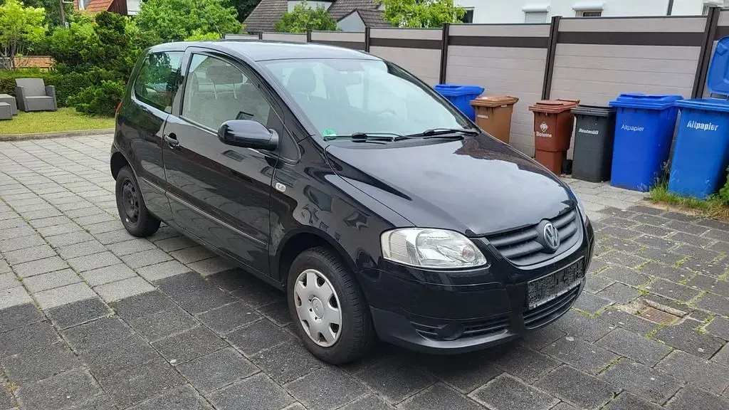 Gebraucht VW Fox 54 PS (39 kW) 2007 Schwarz Kleinwagen