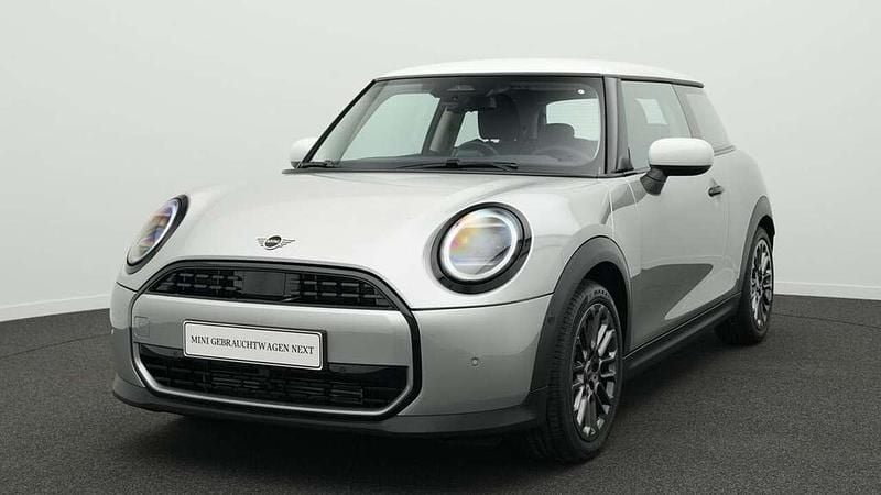 Grau Gebraucht 2024 Mini Cooper Classic Kleinwagen | 25.541 € (Guter Preis) - Bild 1/4