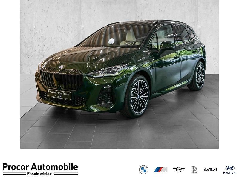 Grün Neu 2025 BMW 225 M Sport Van / Kleinbus | 54.980 € (Teuer) - Bild 1/4