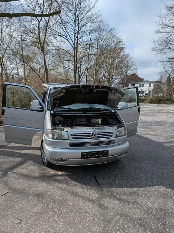 Używany VW T4 102 KM (75 kW) 2001 Srebrny Van