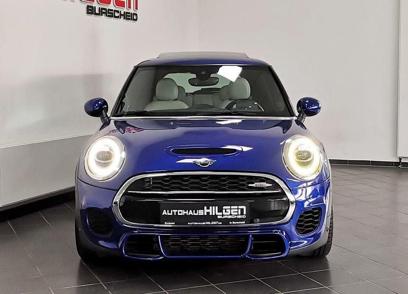 Second-hand Mini John Cooper Works 231 CP (169 kW) 2019 Albastru Hatchback