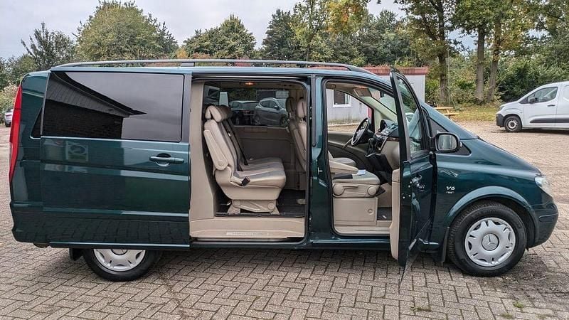 Grün Gebraucht 2006 Mercedes Viano Van / Kleinbus | 8.950 € (Guter Preis) - Bild 1/4