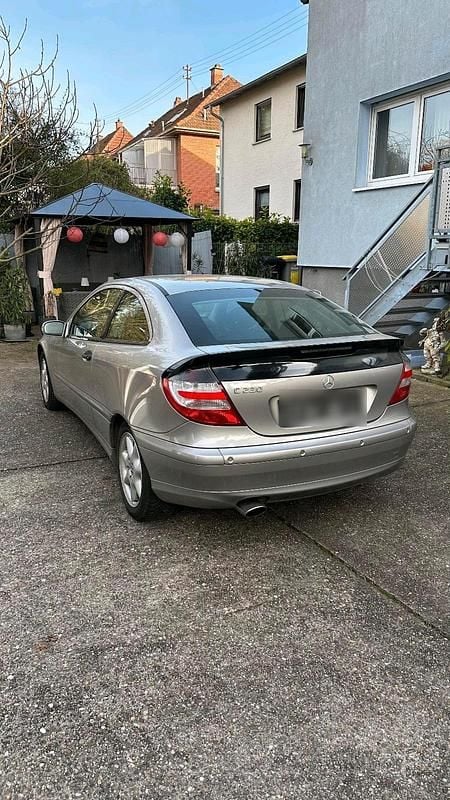 Gebraucht Mercedes C230 204 PS (150 kW) 2005 Grau Coupé