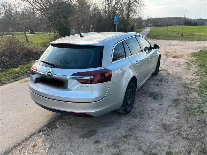 Gebraucht Opel Insignia 170 PS (125 kW) 2014 Silber Kombi