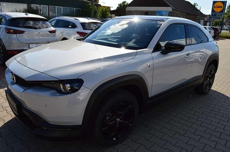 Neu Mazda MX30 Nagisa 170 PS (125 kW) 2025 Multitone ceramic white SUV