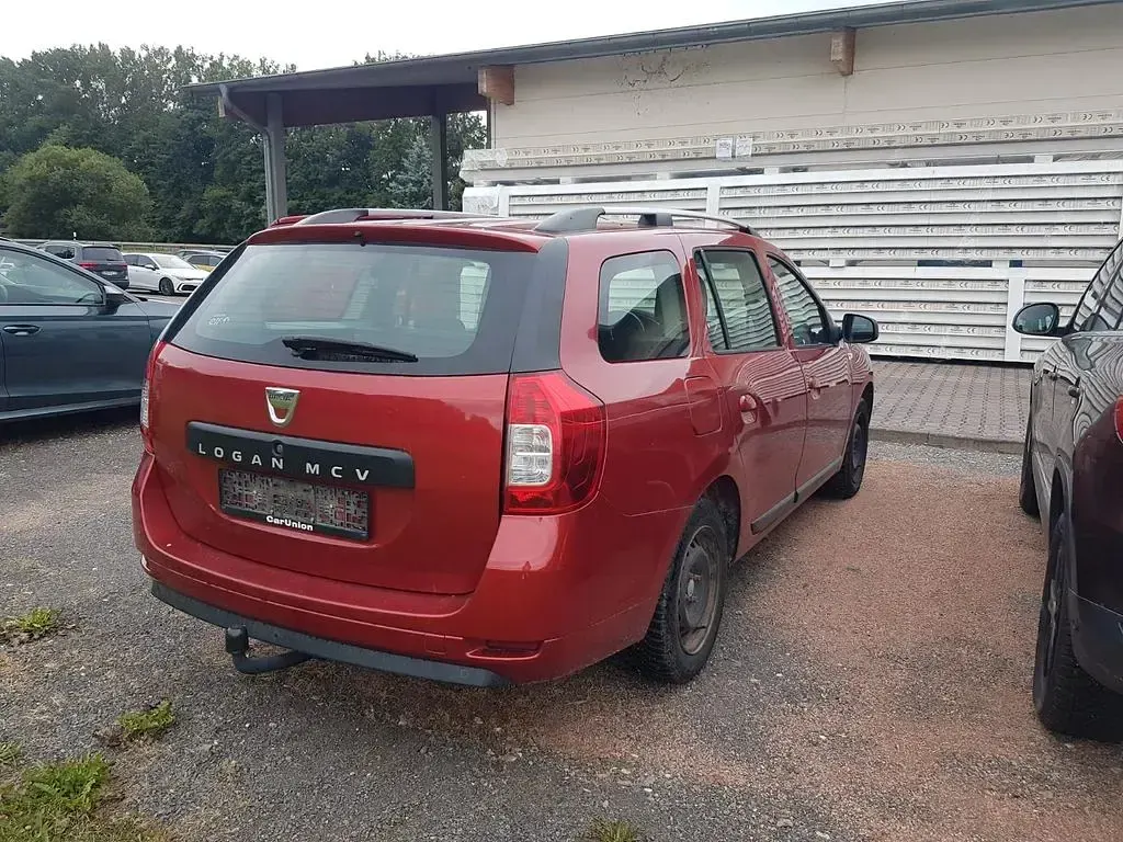 Gebraucht Dacia Logan 90 PS (66 kW) 2016 Rot Limousine
