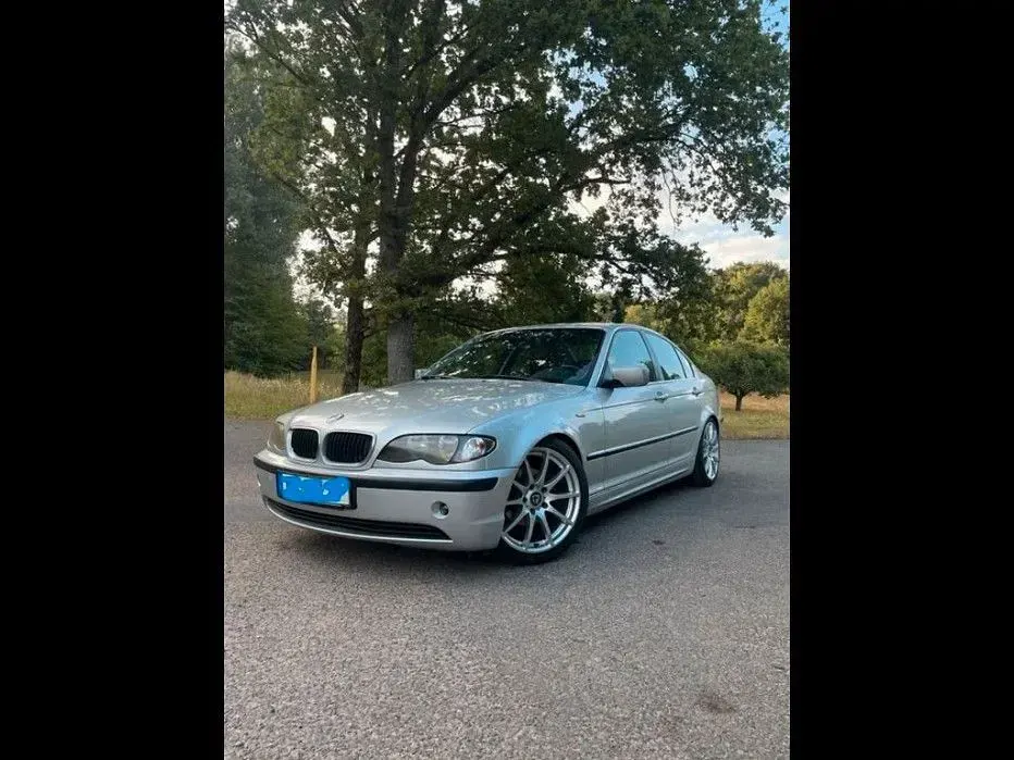 Używany BMW 320 Performance 170 KM (125 kW) 2002 Szary Sedan/Limuzyna