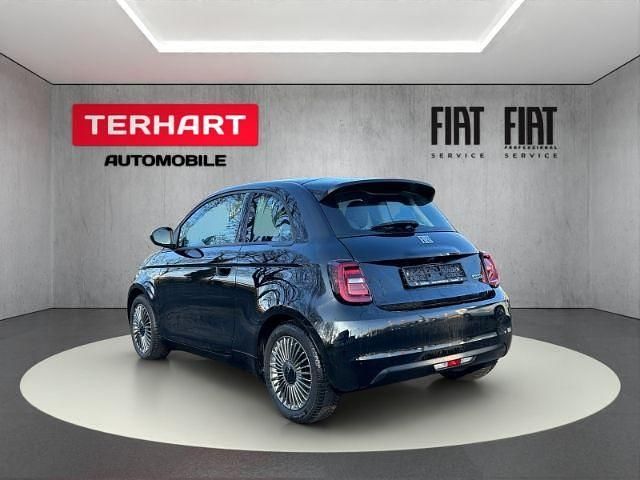 Gebraucht Fiat 500e Icon 86 kW (118 PS) 2022 Schwarz Kleinwagen
