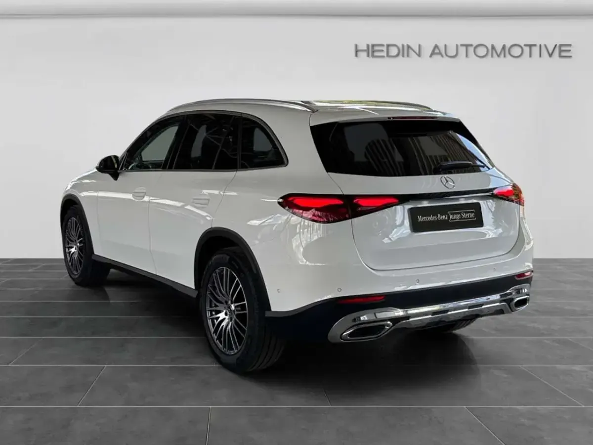 Gebraucht Mercedes GLC200 Avantgarde 204 PS (150 kW) 2025 Weiß SUV