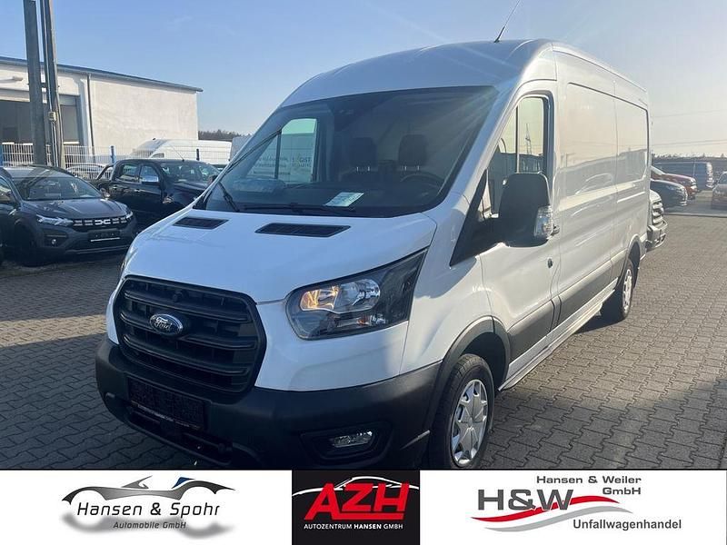 Gebraucht Ford Transit Trend 131 PS (96 kW) 2023 Frostweiß Van / Kleinbus