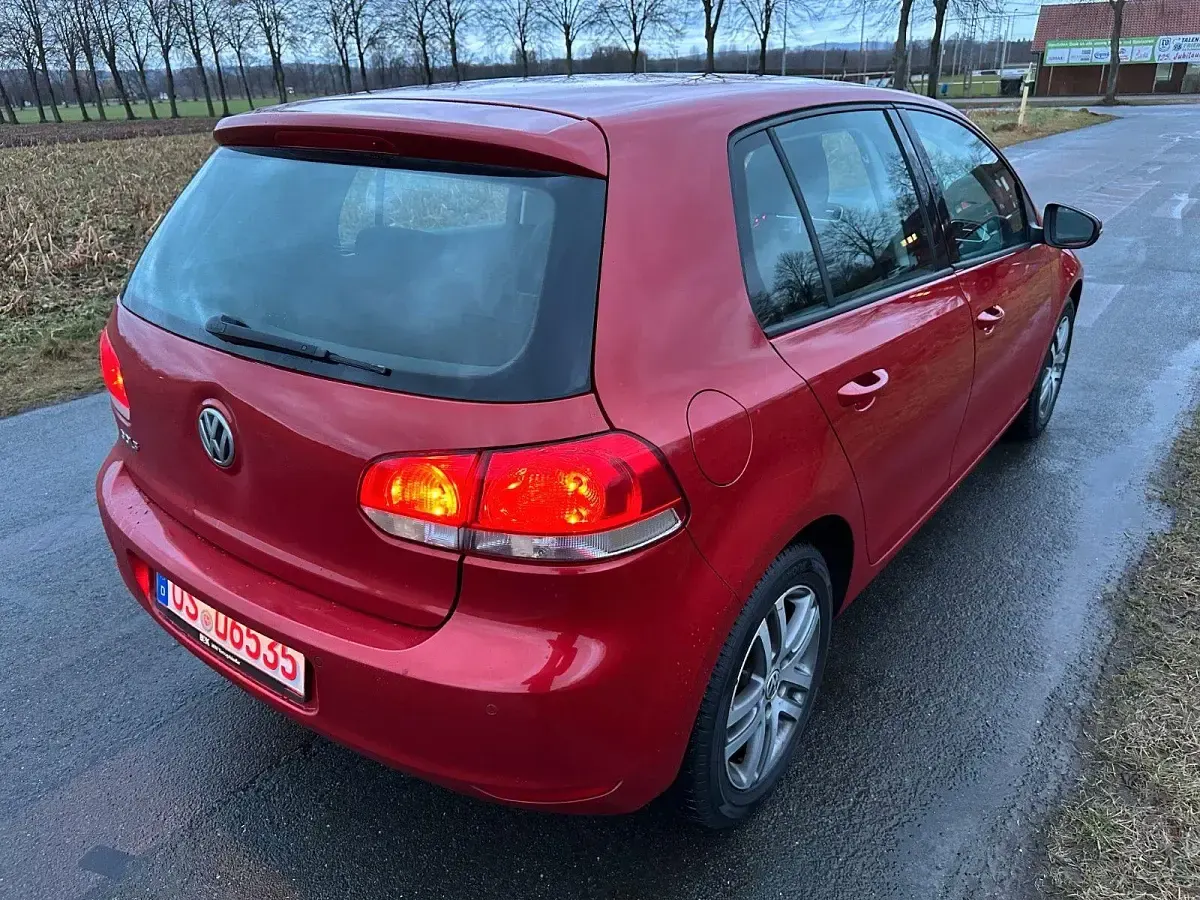 Gebraucht VW Golf VI Comfortline 80 PS (58 kW) 2009 Rot Kleinwagen