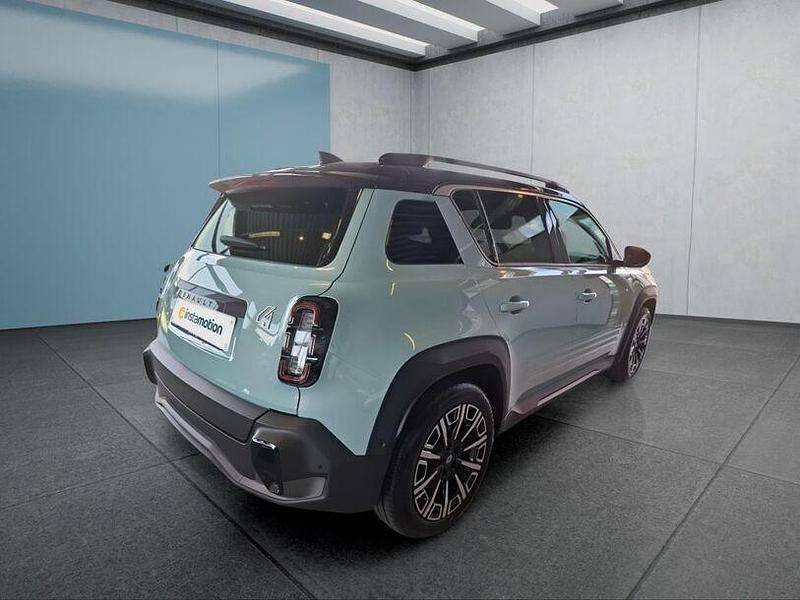 Second-hand Renault 4 E-Tech 2025 Verde SUV