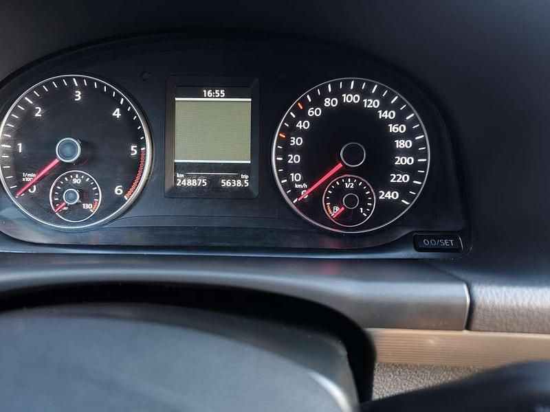 Gebraucht VW Touran Highline 177 PS (130 kW) 2014 Van / Kleinbus