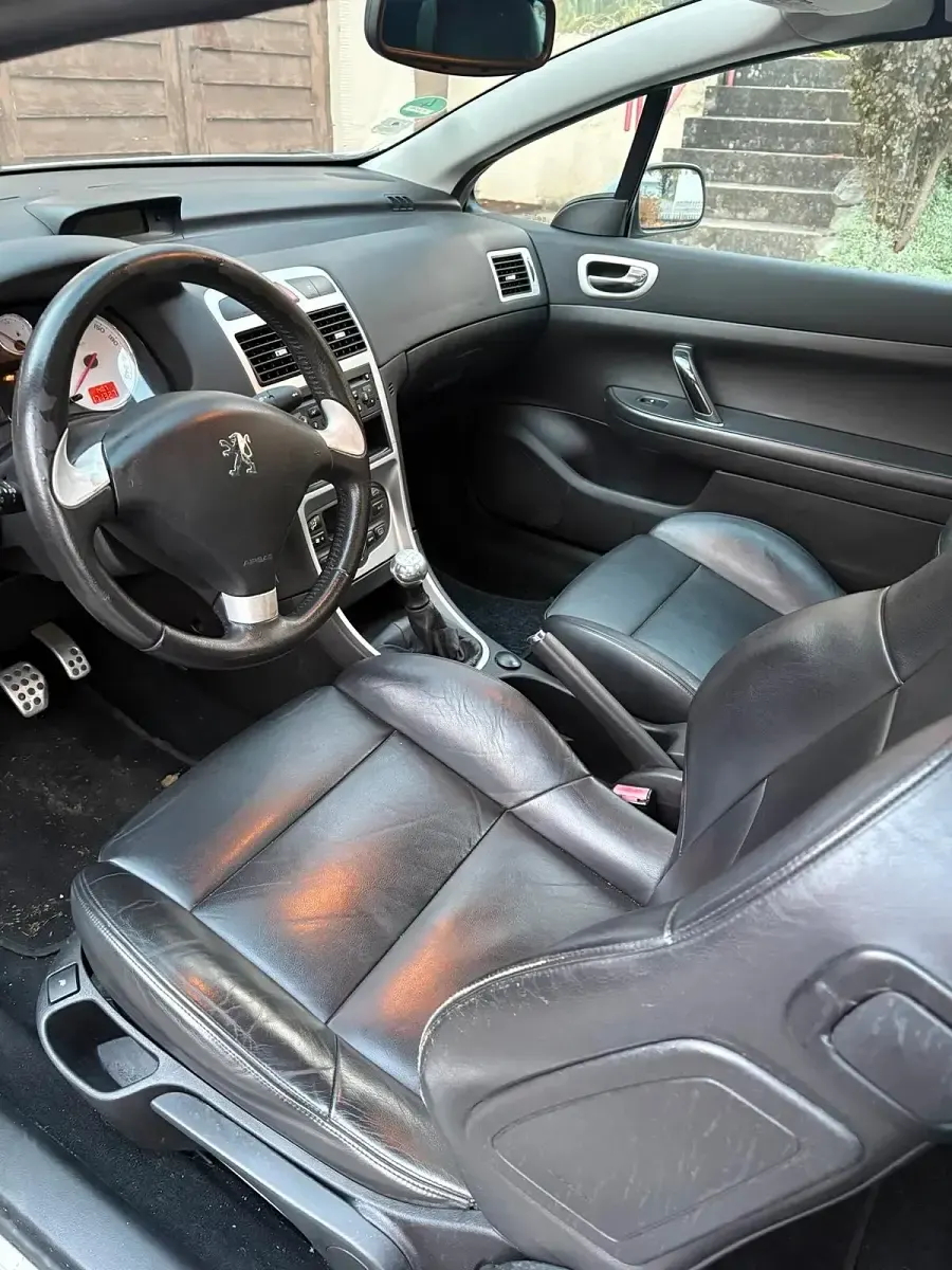 Gebraucht Peugeot 307 CC 136 PS (100 kW) 2005 Silber Cabrio