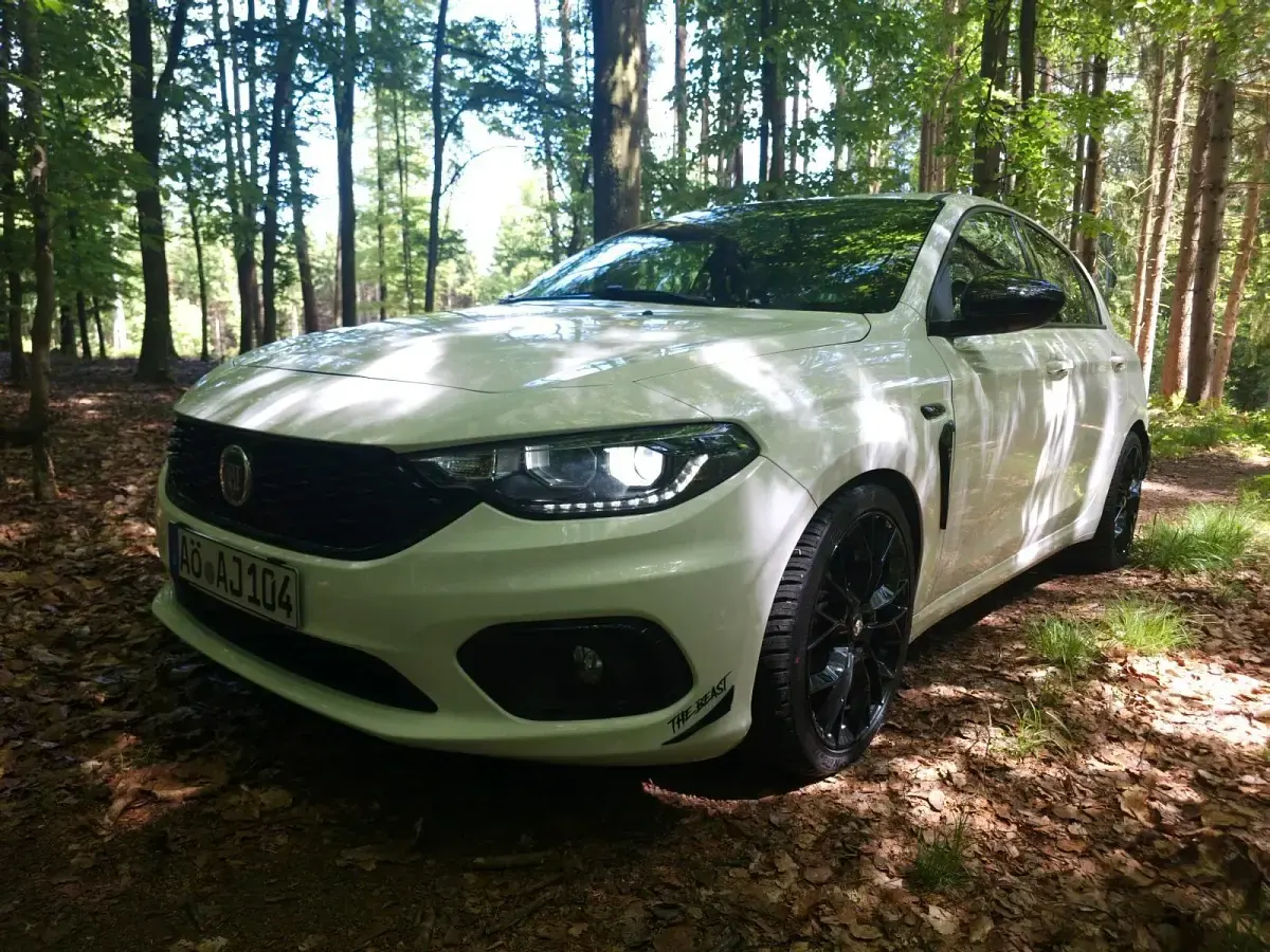 Gebraucht Fiat Tipo 120 PS (88 kW) 2018 Weiß Kleinwagen