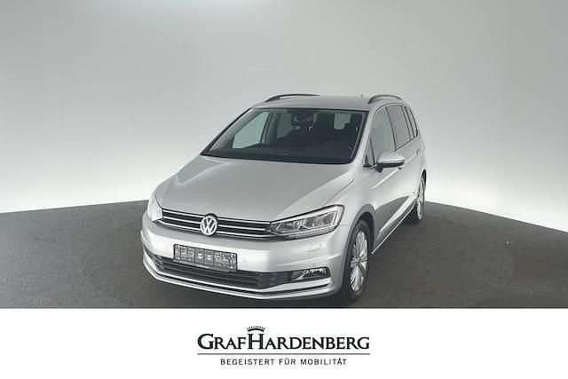 Silber Gebraucht 2016 VW Touran Highline Van / Kleinbus | 19.466 € (Fairer Preis) - Bild 1/4
