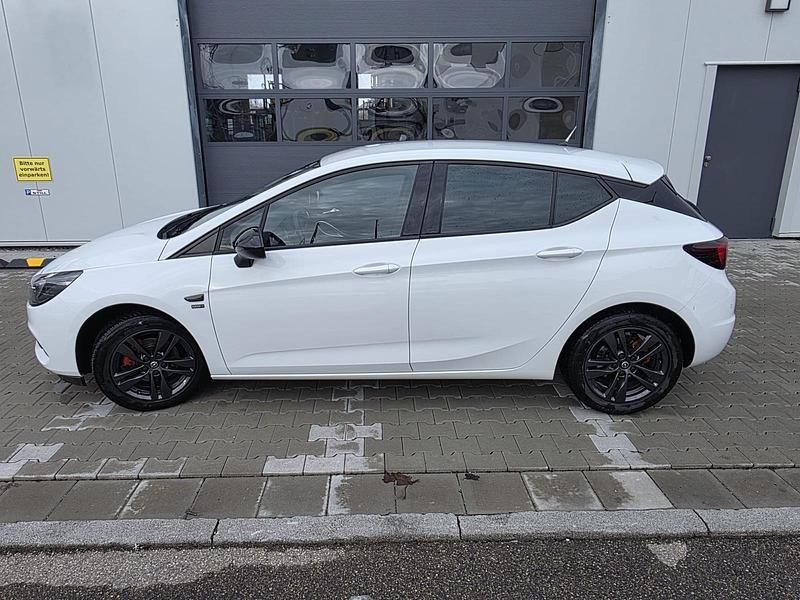 Gebraucht Opel Astra Edition 131 PS (96 kW) 2020 Weiß Coupé