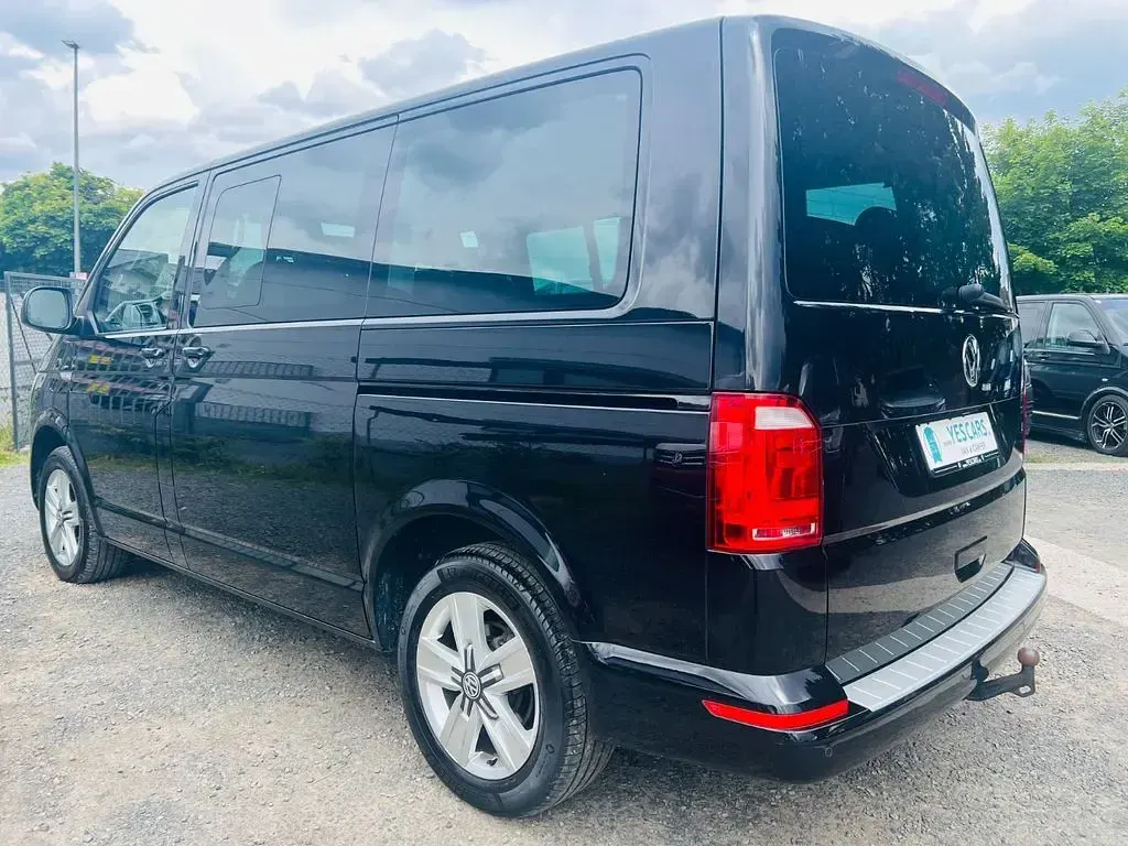 Gebraucht VW Multivan Comfortline 150 PS (110 kW) 2017 Schwarz Van / Kleinbus