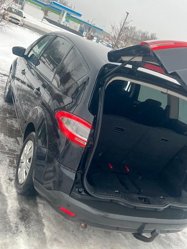 Gebraucht Ford S-MAX 140 PS (102 kW) 2012 Schwarz Van / Kleinbus