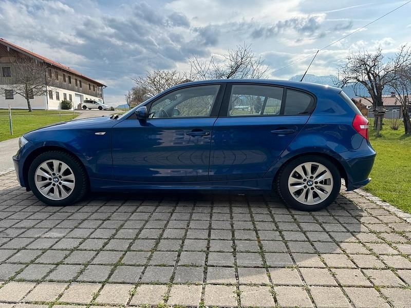 Gebraucht BMW 118 143 PS (105 kW) 2007 Blau Kleinwagen