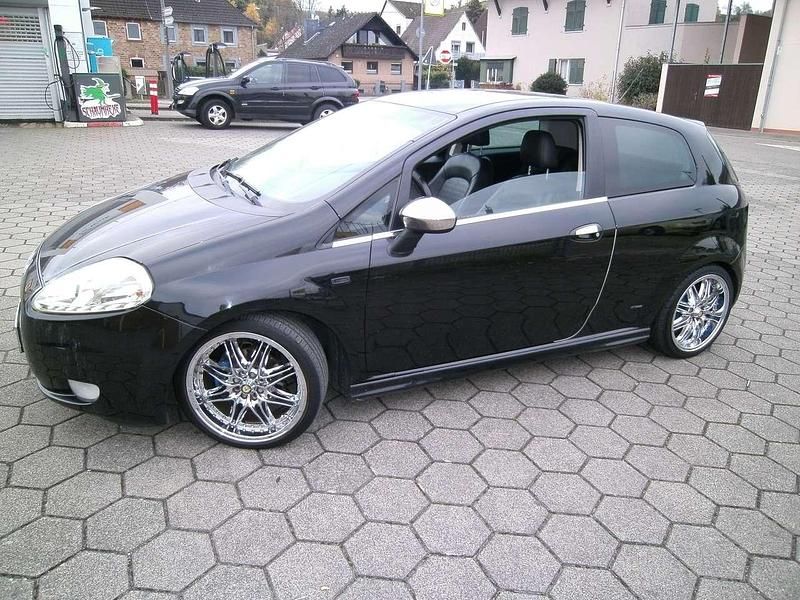 Schwarz Gebraucht 2007 Fiat Grande Punto Active Kleinwagen | 2.450 € (Fairer Preis) - Bild 1/4