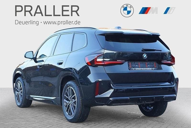 Gebraucht BMW X1 M Sport 156 PS (114 kW) 2026 Black sapphire metallic SUV