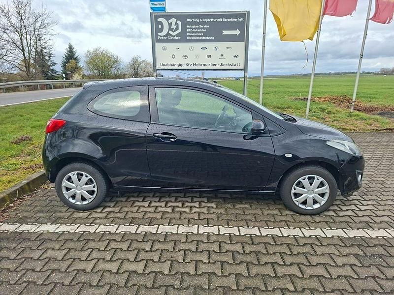 Gebraucht Mazda 2 Active 75 PS (55 kW) 2011 Schwarz Kleinwagen