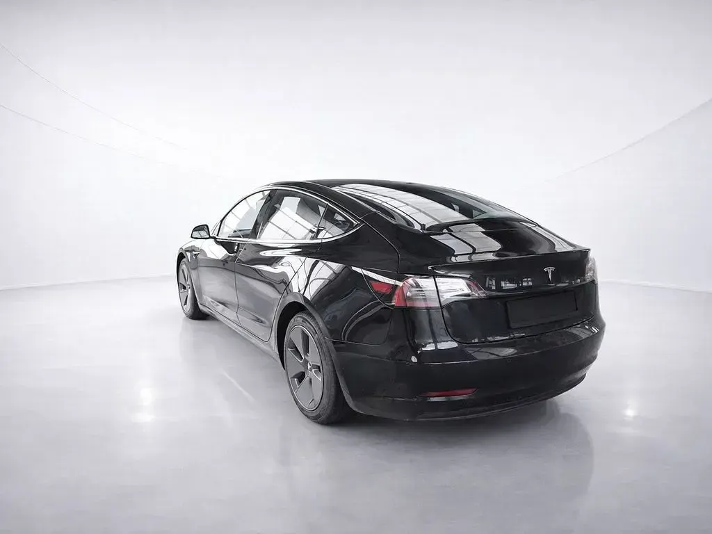 Occasion Tesla Model 3 Standard Range Plus 239 kW (325 ch) 2022 Noir Berline