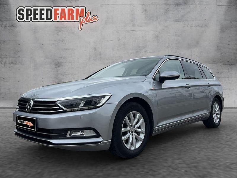 Grau Gebraucht 2017 VW Passat Comfortline Kombi | 14.999 € (Fairer Preis) - Bild 1/4