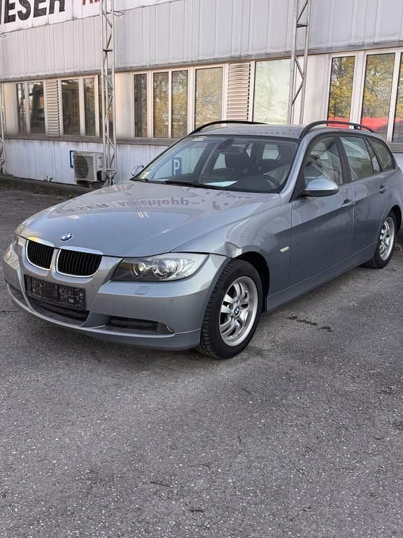 Second-hand BMW 320 163 CP (119 kW) 2007 Gri Break