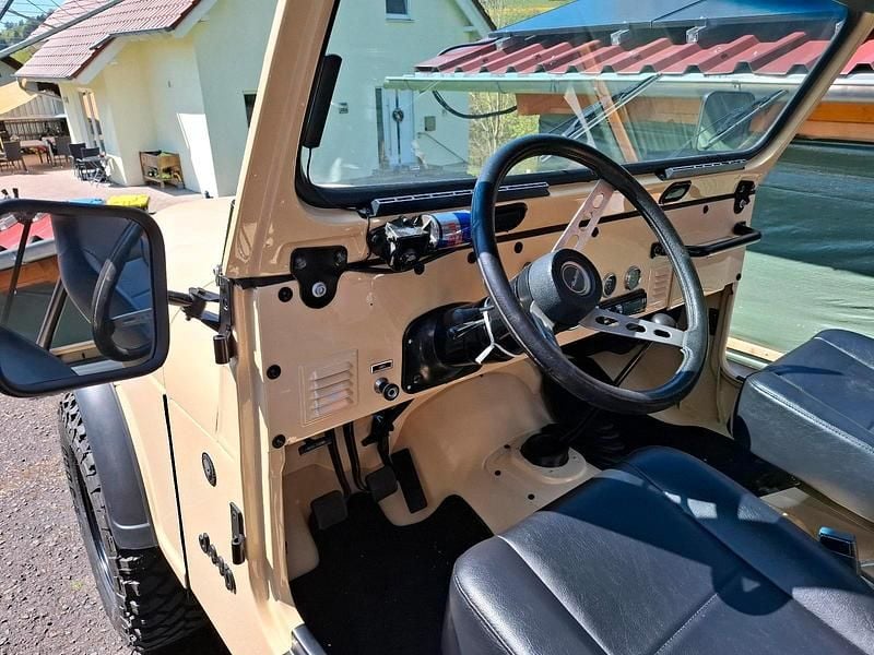 Gebraucht Jeep CJ 115 PS (84 kW) 1977 Beige SUV